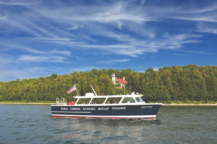 West Islands & Eagle Bluff Lighthouse Cruise - Photo 1 of 7